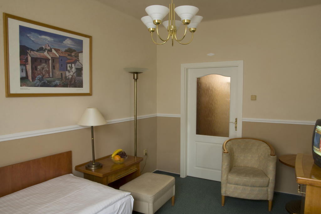 Dr. Adler Spa & Kurhotel Frantiskovy Lazne Room photo